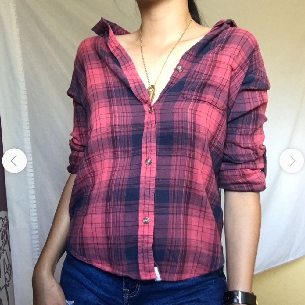 American Eagle Plaid Boyfriend Button-Down Shirt